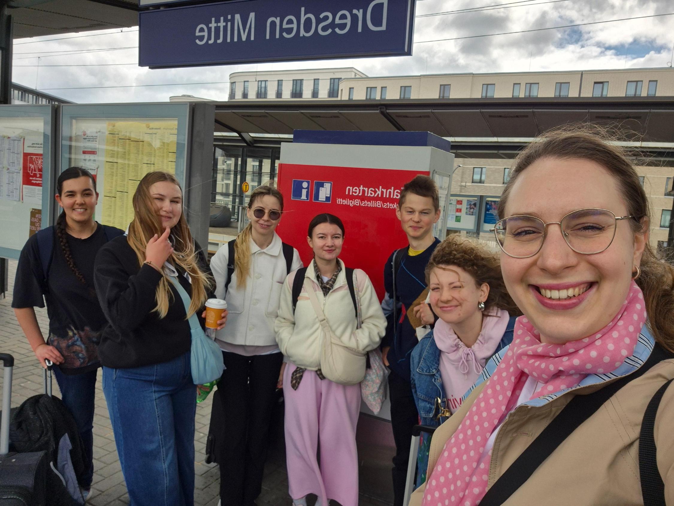 Молодь української парафії м. Бамберга прибула до Дрездену на зʼїзд молоді Екзархату