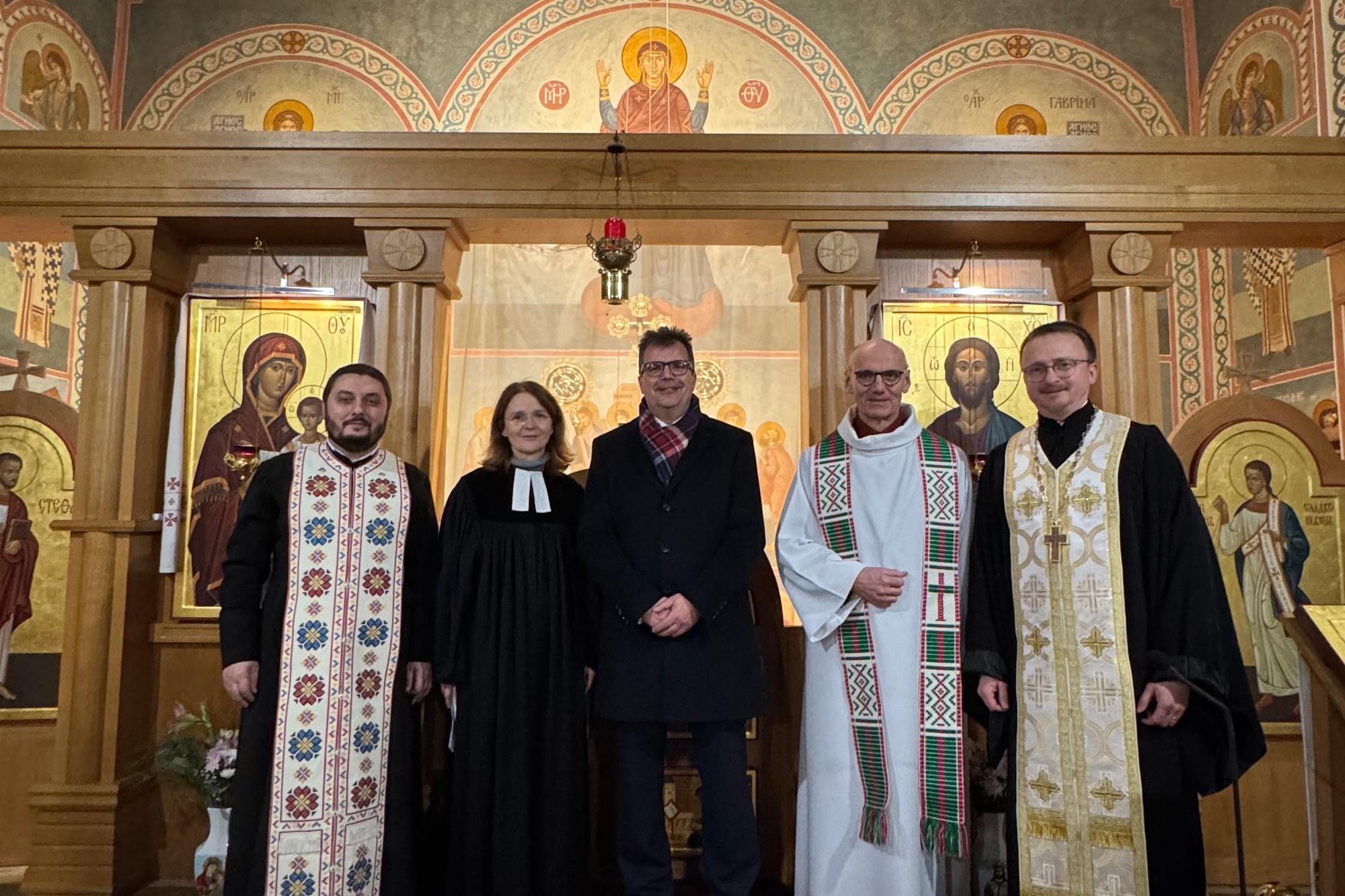 Представники різних християнських конфесій на спільній екуменічній молитві в Бамберзі. З ліва на право: Йонут Паун, Ютта Мюлер.Шнур, Крістіан Ланге, Гельмут Гетцель та Іван Сохан