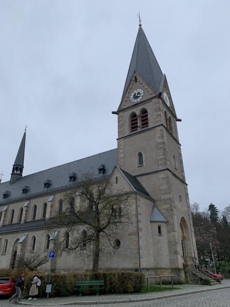 Außenansicht der Kirche in Kulmbach